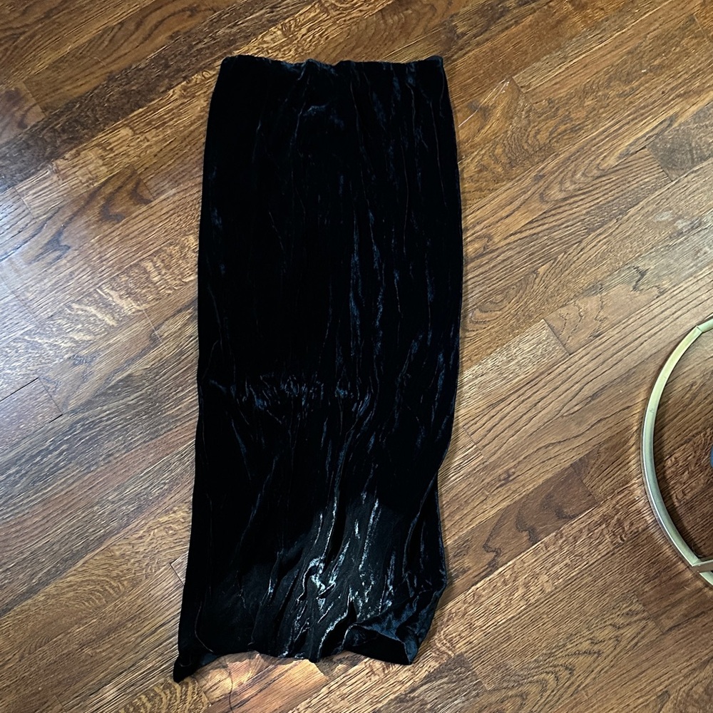 Black Velvet Skirt (witchy, fall outfit)